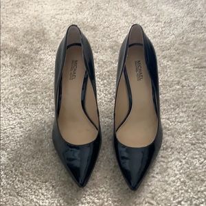 Michael Kors Black Pumps